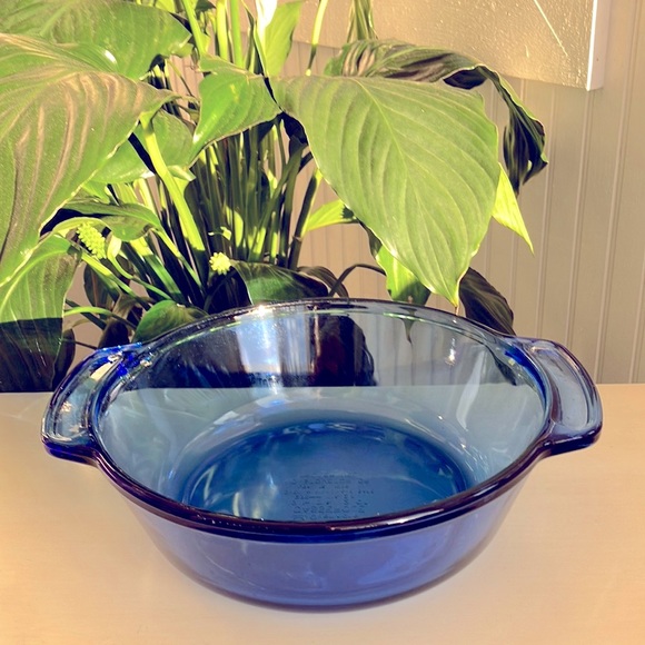 Cobalt Blue Anchor Hocking 2 Quart Casserole With Tab Handles - Picture 8 of 9